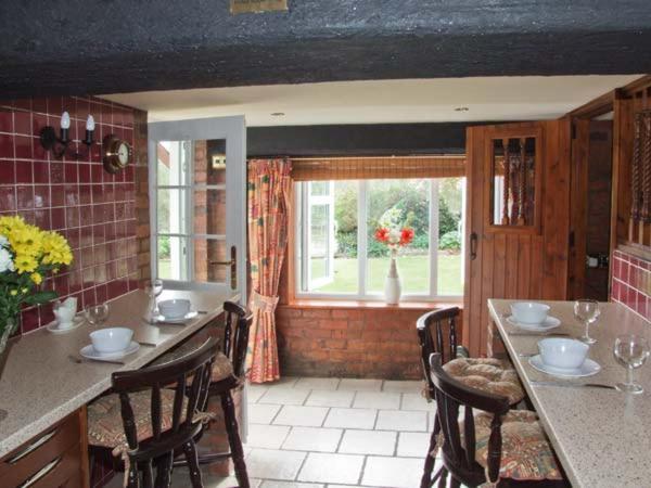Severn Bank Lodge Shrawley Exteriör bild